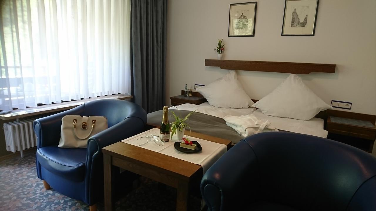 Cafe Blaich - Hotel Garni Hoefen an der Enz Bagian luar foto